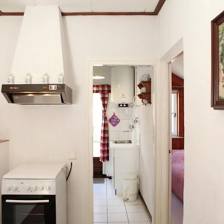 Holiday home Tranquil In
